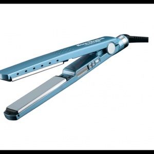 Nano Titanium Set - 1 1/4” Flat Iron and Dryer
